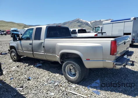 1998 Chevrolet Gmt-400 K3500 z USA, uszkodzony, nr VIN 1GCHK39J1WF047148